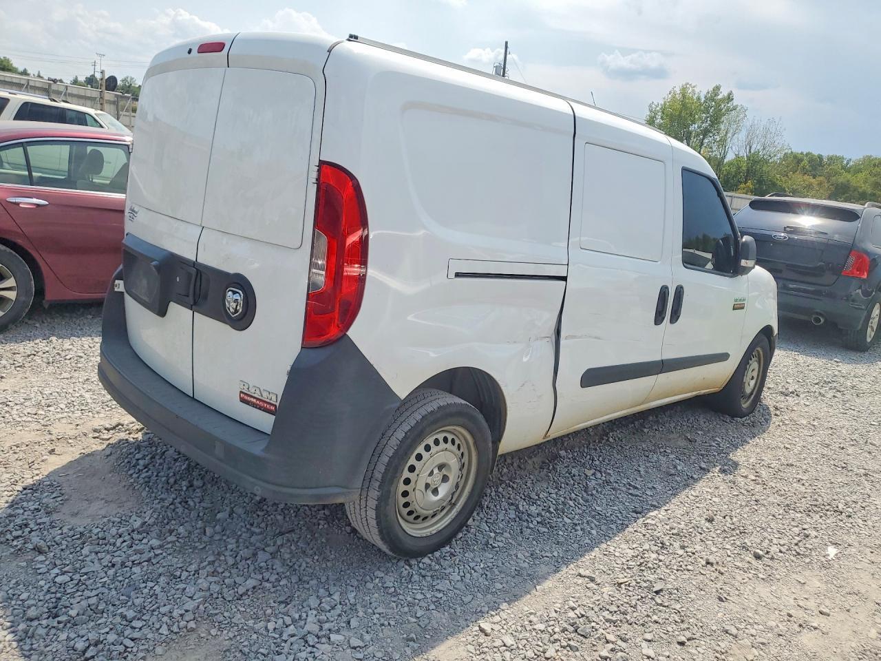 2017 RAM PROMASTER CITY — Фото 3 из 13