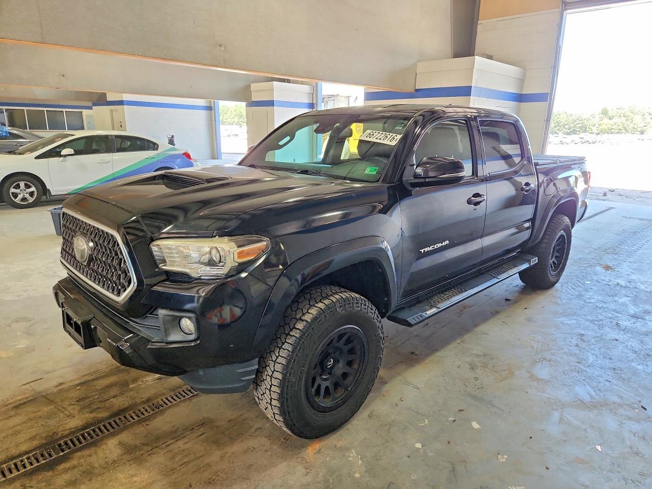2018 TOYOTA TACOMA 3TMCZ5AN9JM121943