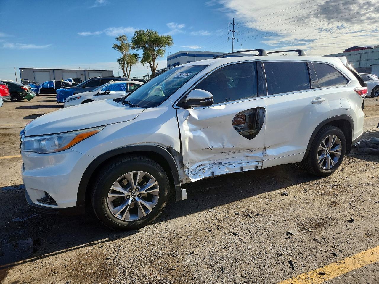 2016 TOYOTA HIGHLANDER 5TDBKRFH0GS315585