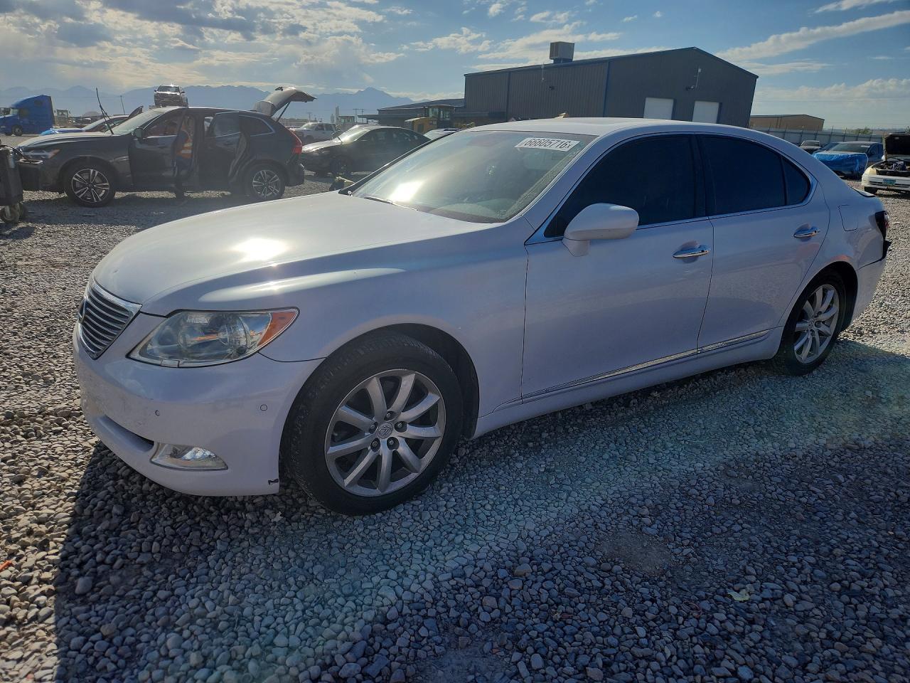 2008 LEXUS LS JTHBL46F485061822
