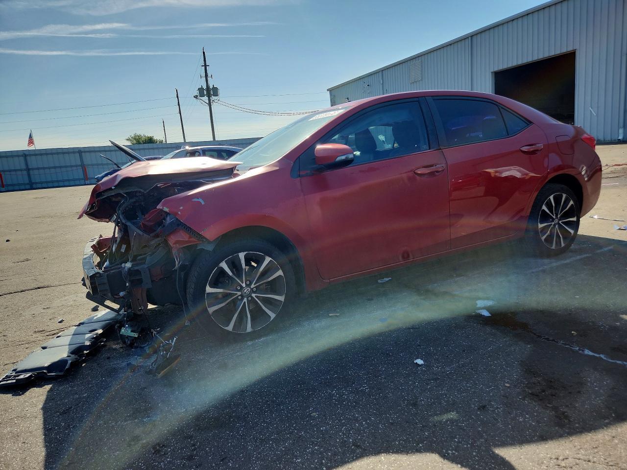 2017 TOYOTA COROLLA 2T1BURHE0HC887375