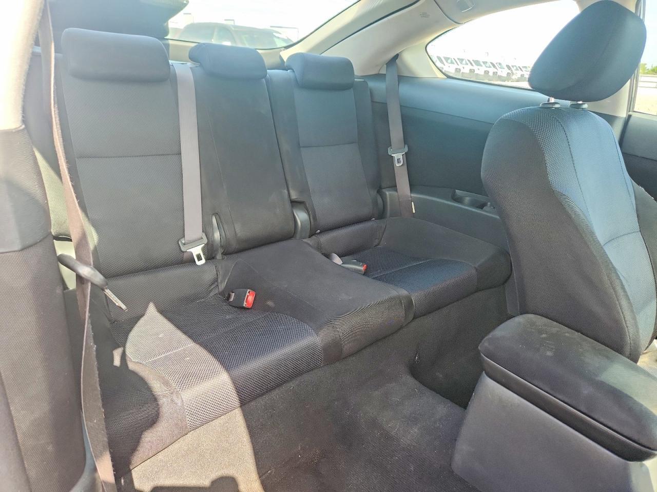 2010 SCION TC BASE — Фото 10 из 12