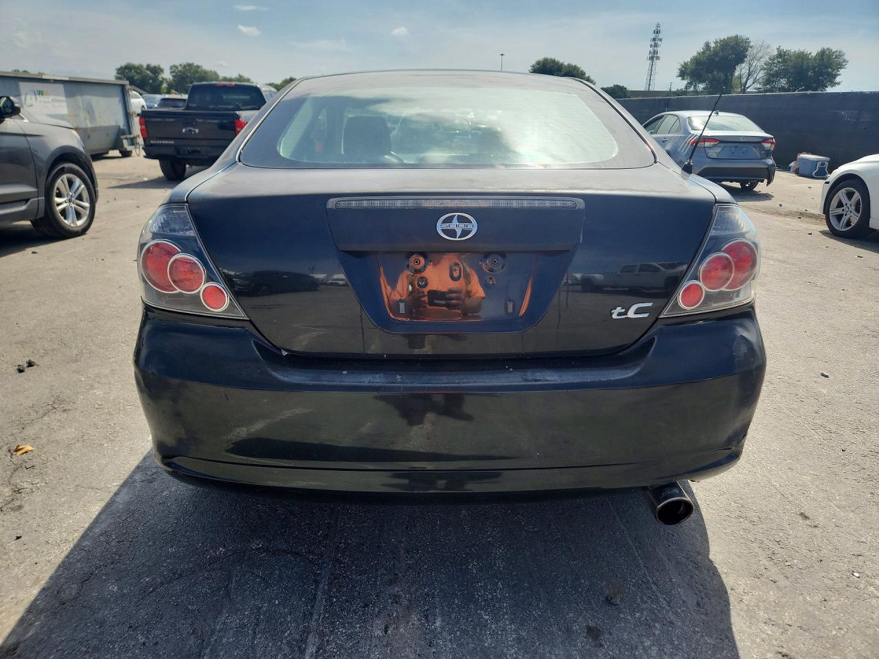 2010 SCION TC BASE — Фото 6 из 12
