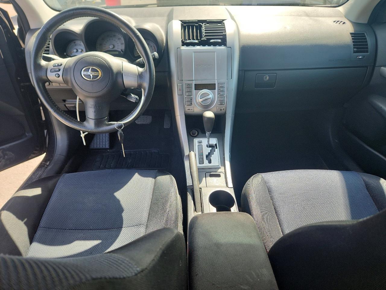 2010 SCION TC BASE — Фото 8 из 12