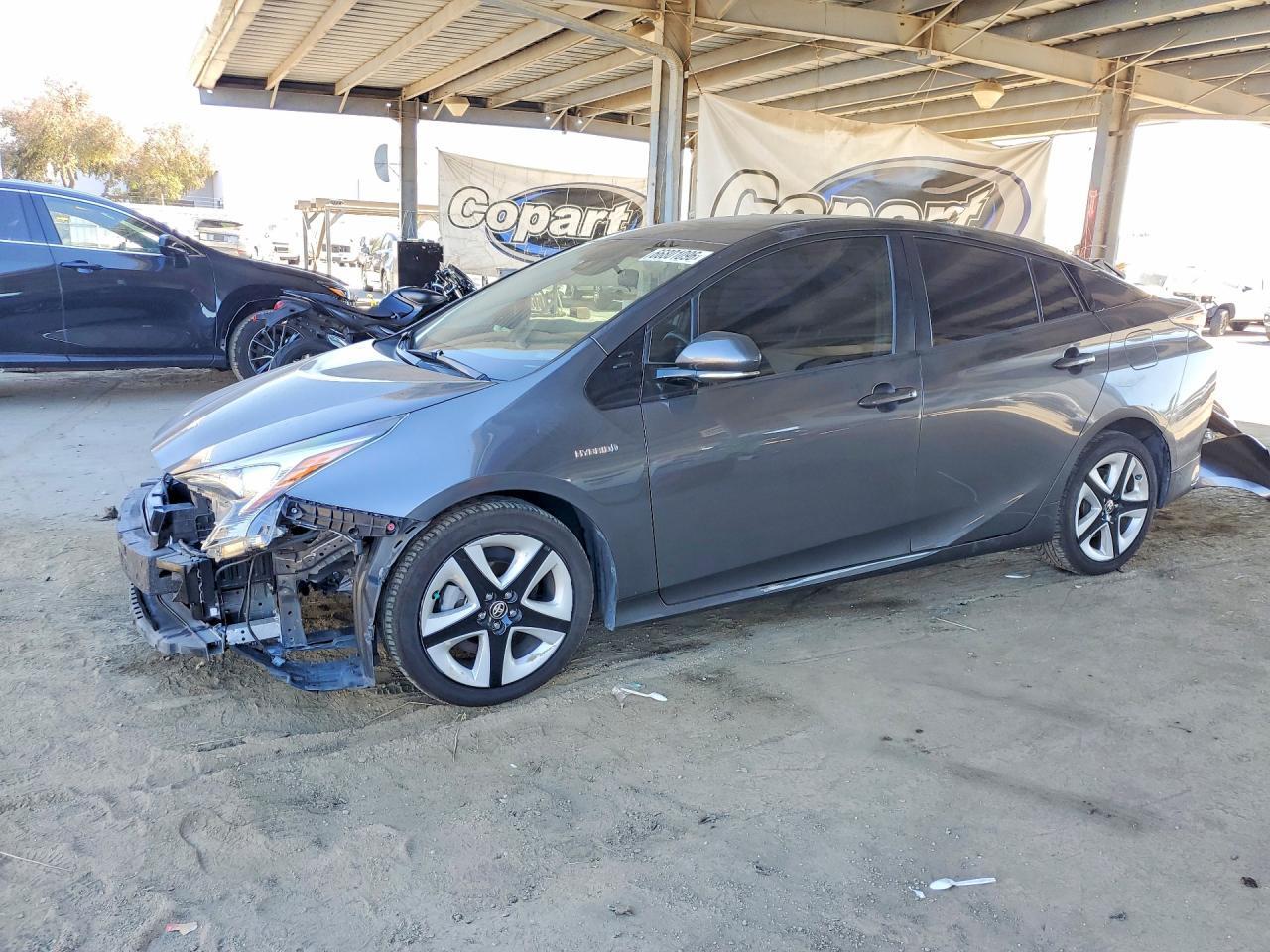 2017 TOYOTA PRIUS JTDKARFU1H3033474