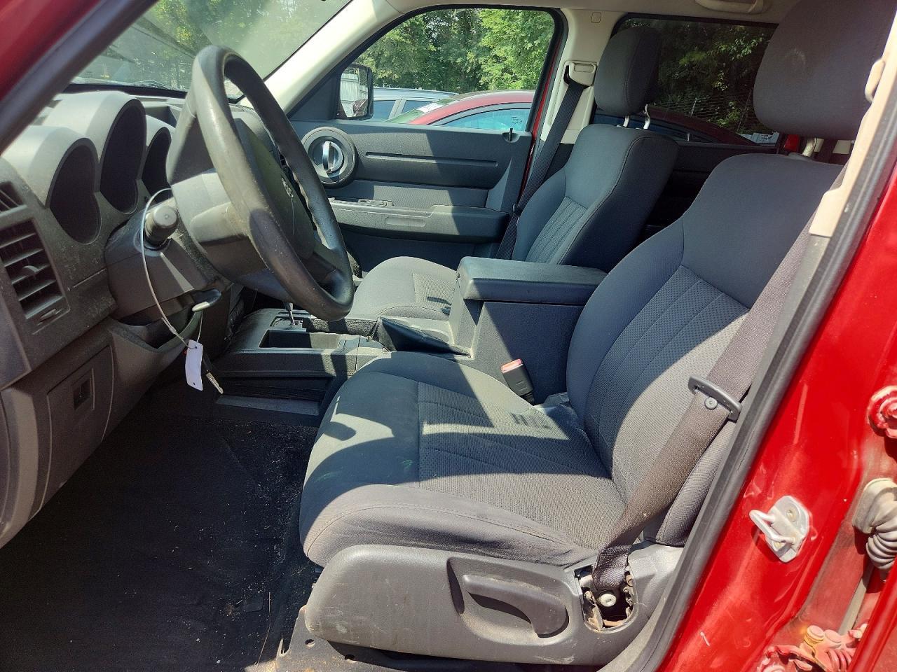 2011 DODGE NITRO HEAT — Фото 7 из 12