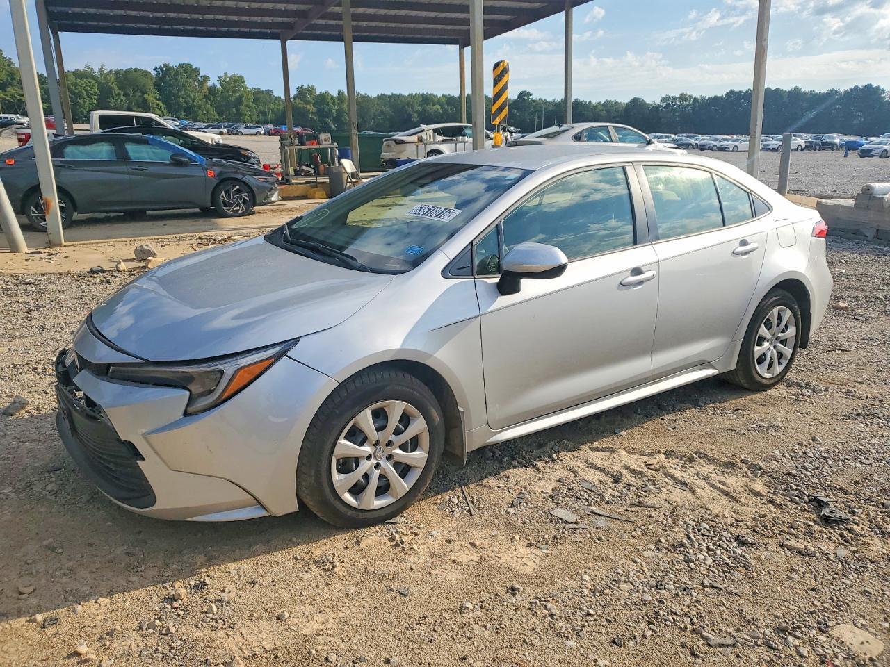 2026 TOYOTA COROLLA HYBRID JTDBCMFE5T3137061