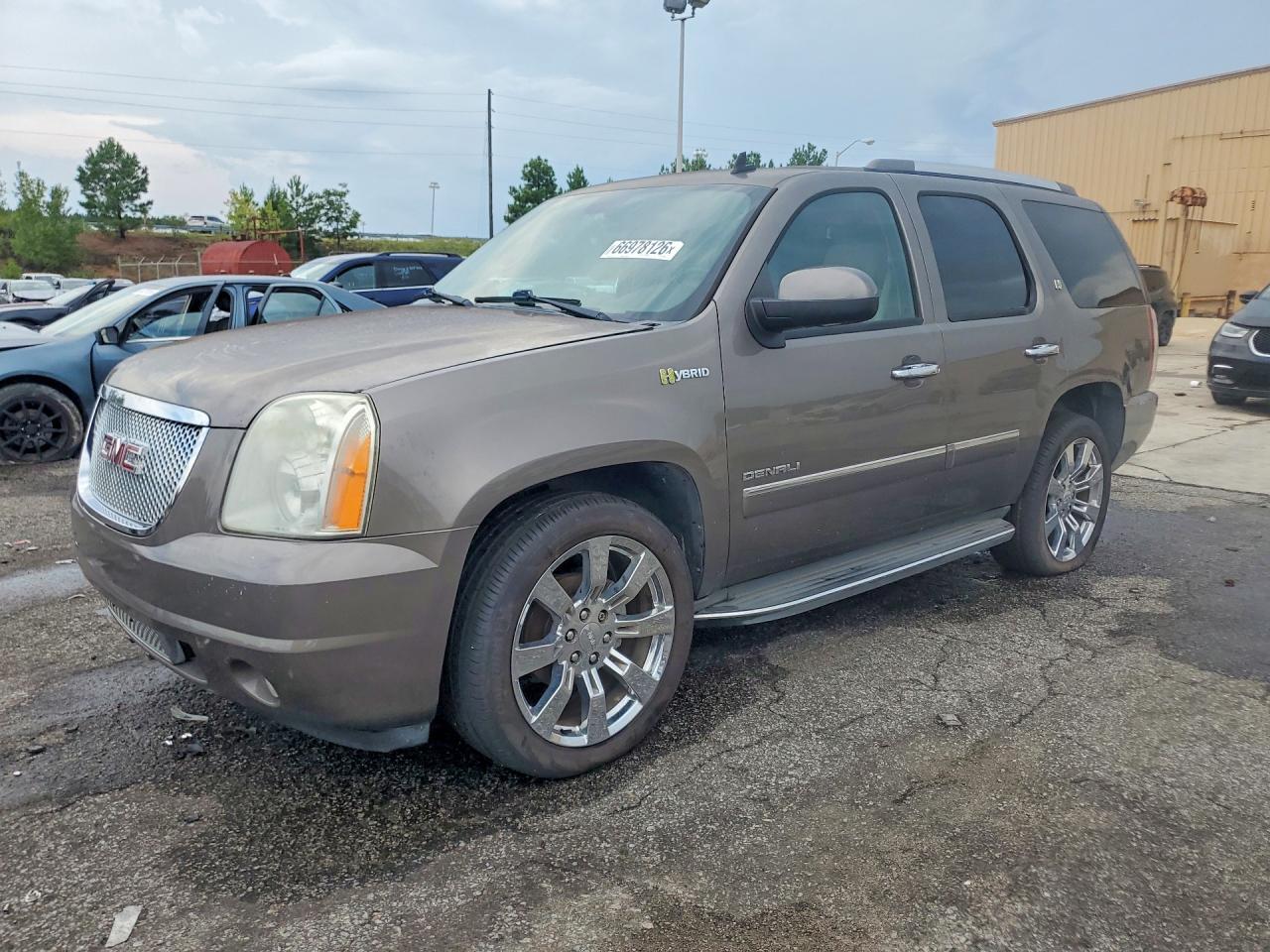 2011 GMC YUKON 1GKS2GEJ6BR193142