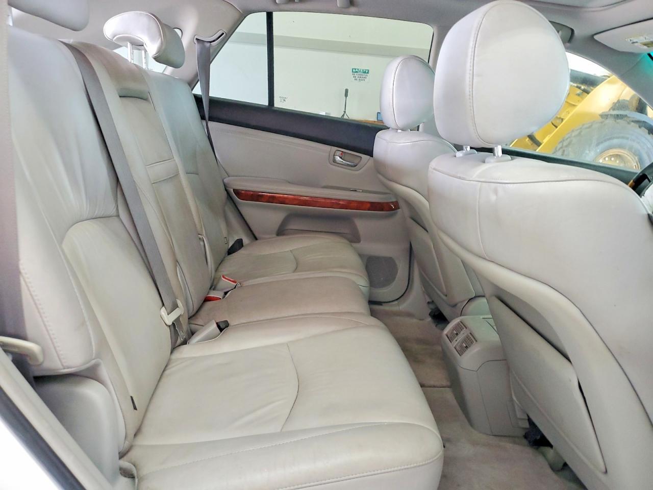 2T2HA31U54C016365 2004 LEXUS RX photo no. 10