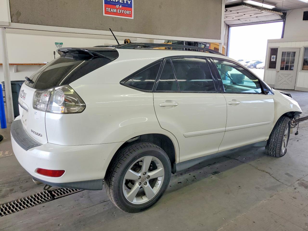 2T2HA31U54C016365 2004 LEXUS RX photo no. 3