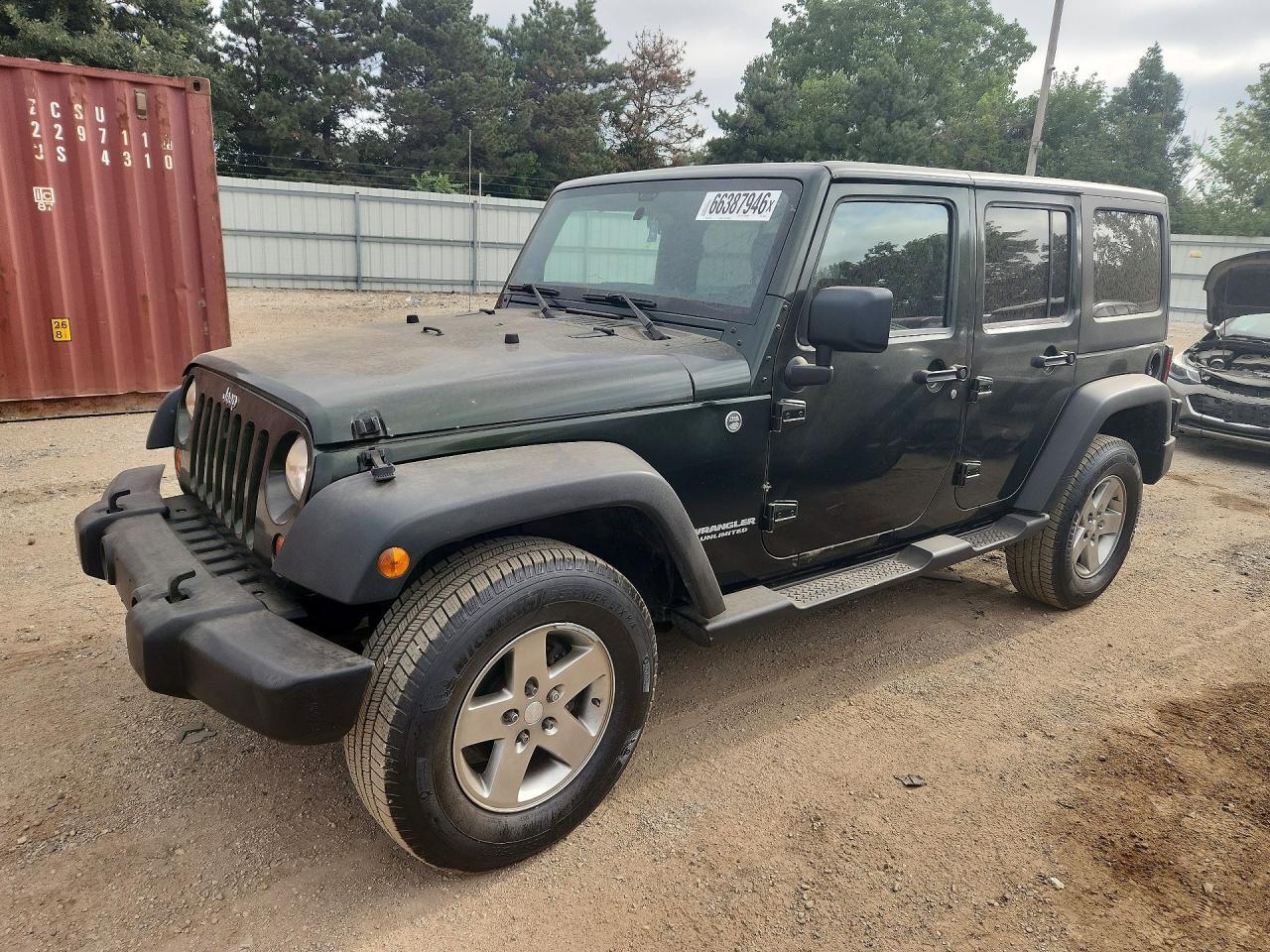 2011 JEEP WRANGLER UNLIMITED 1J4HA6H15BL583001