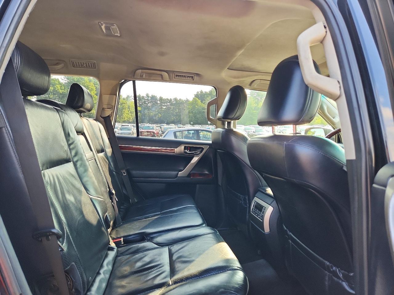 2012 LEXUS GX 460 — Фото 11 из 13