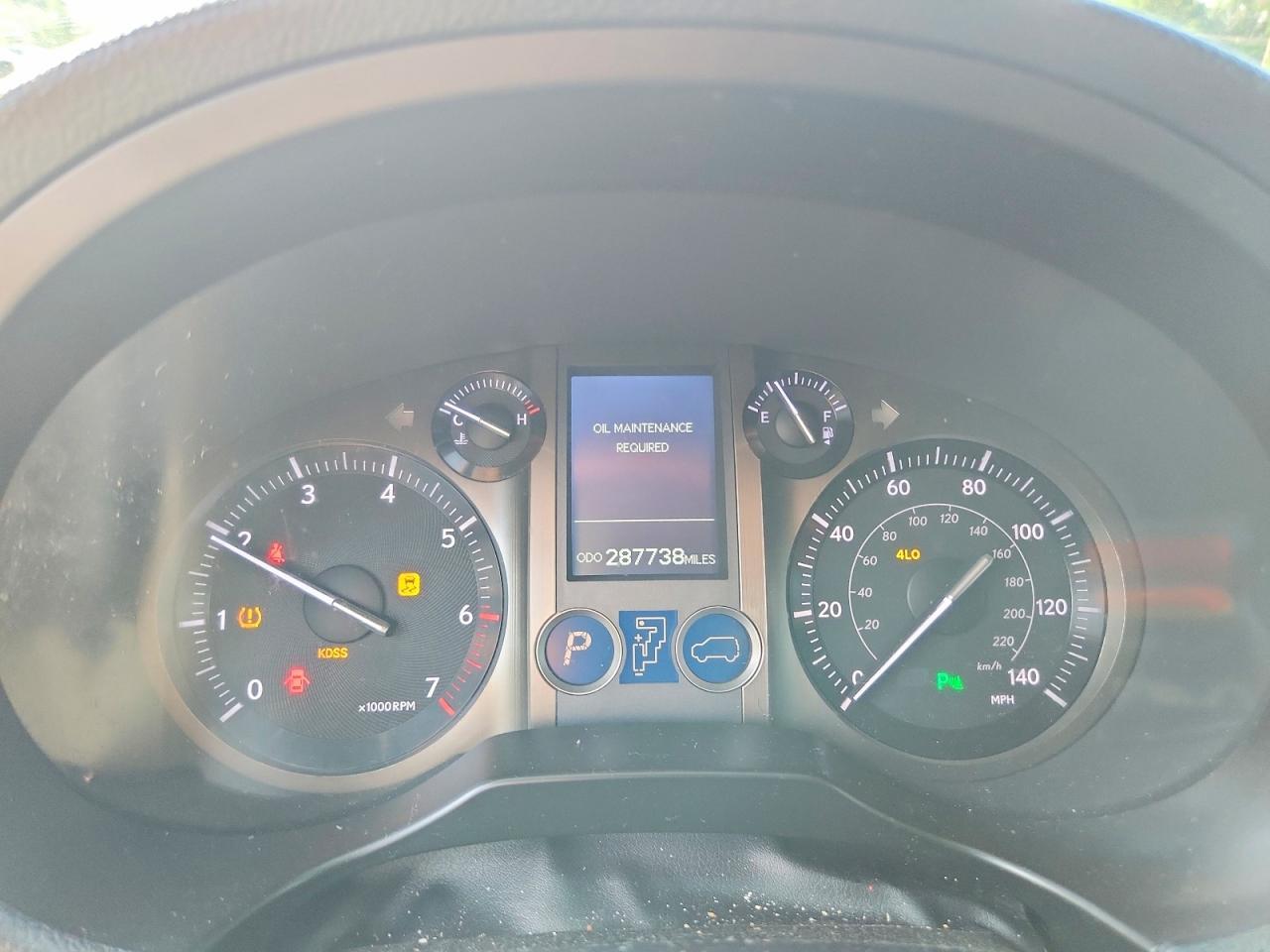 2012 LEXUS GX 460 — Фото 9 из 13