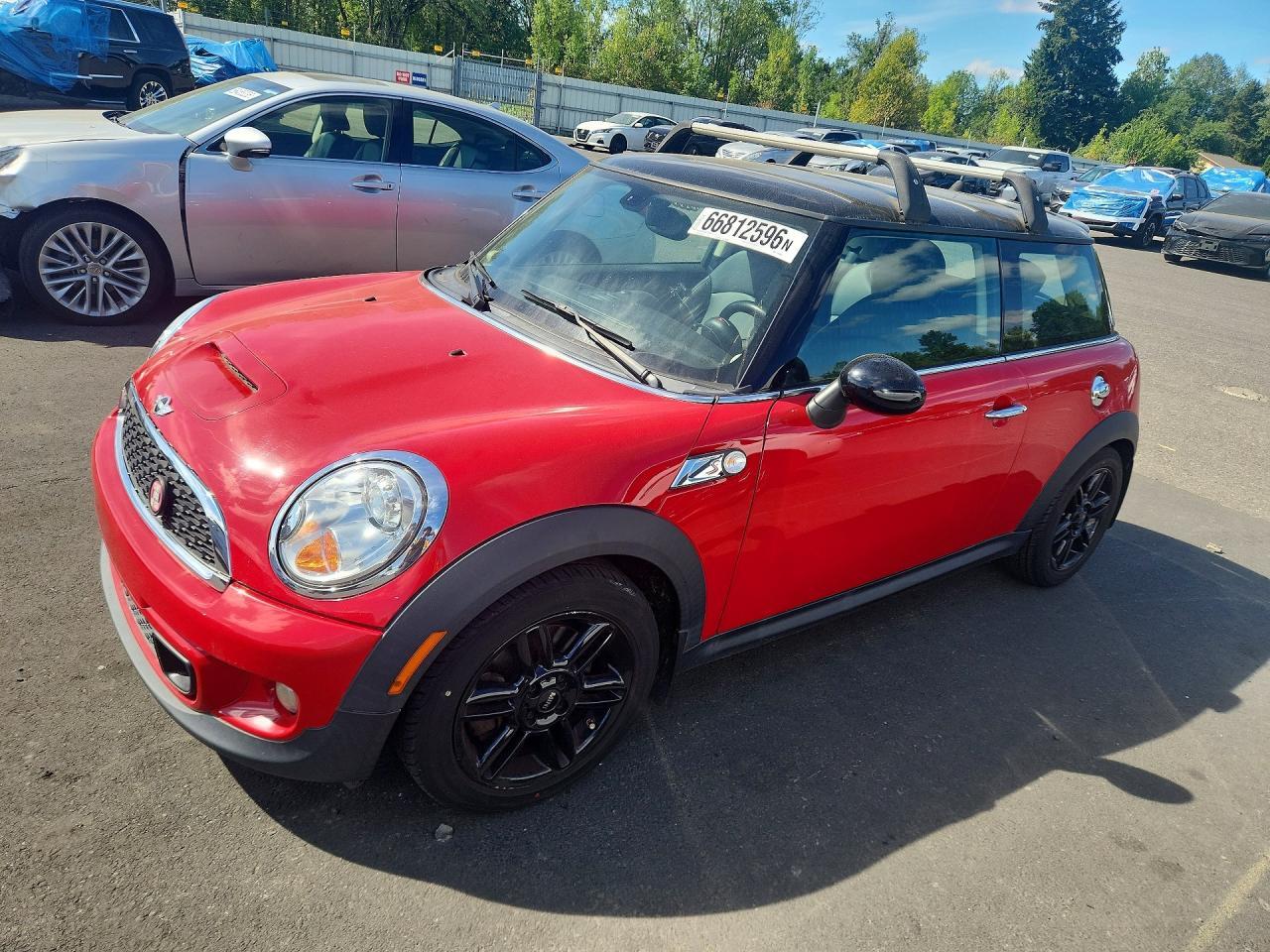 2012 MINI COOPER WMWSV3C54CTY16860