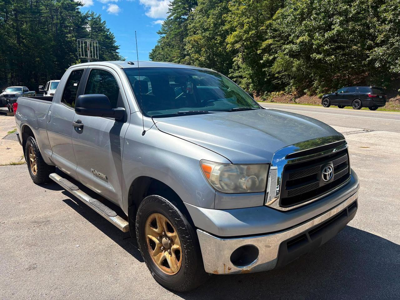 2011 TOYOTA TUNDRA 5TFUM5F16BX026776