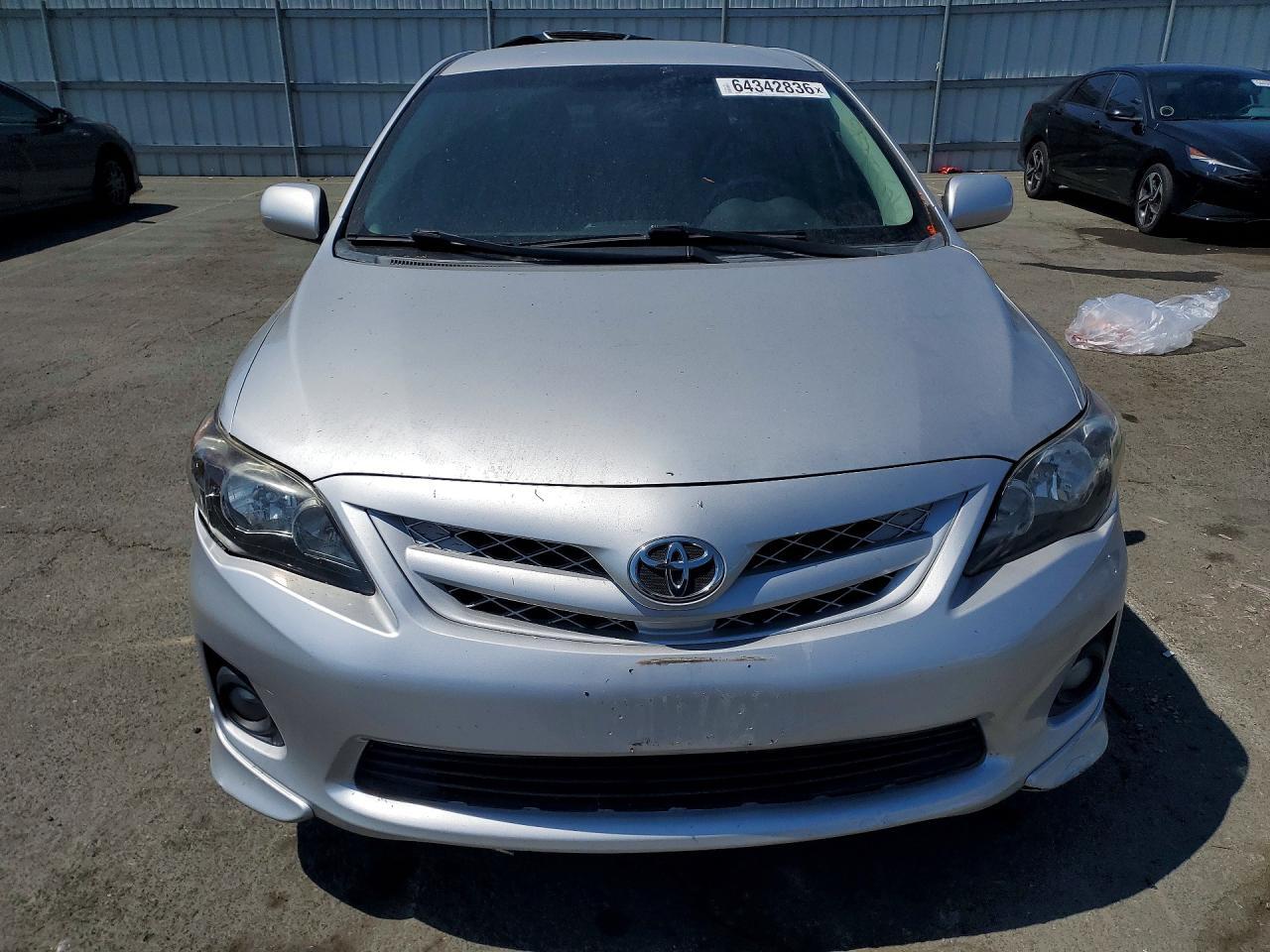 2T1BU4EE1BC536327 2011 TOYOTA COROLLA photo no. 5