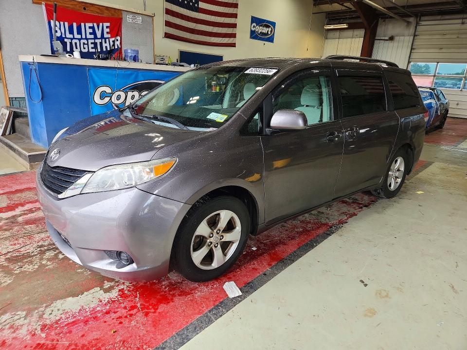 2011 TOYOTA SIENNA 5TDKK3DC7BS060656