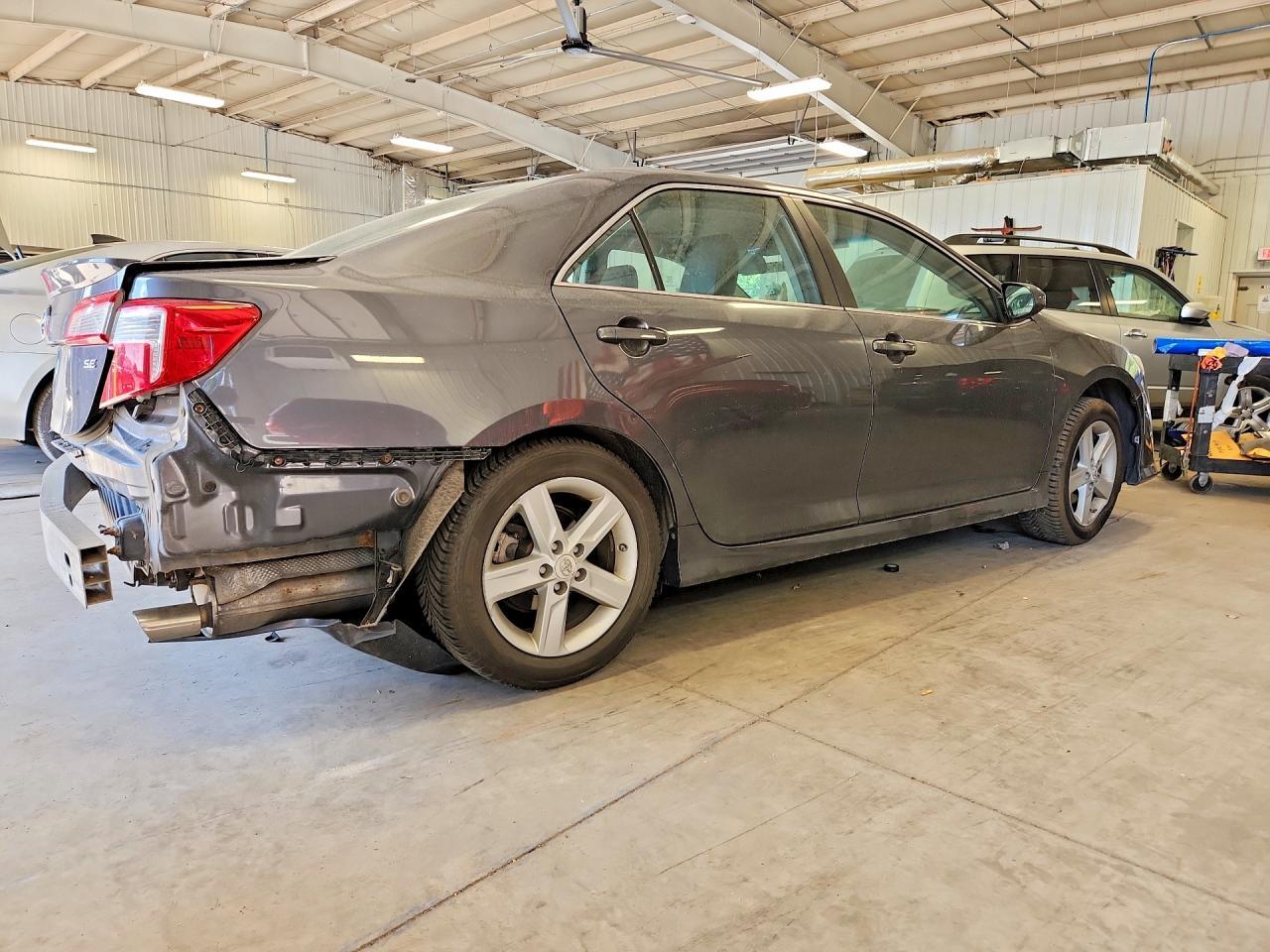4T1BF1FK5CU577864 2012 TOYOTA CAMRY photo no. 3