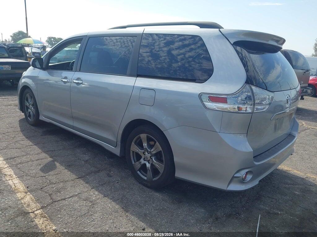 5TDXZ3DC7HS847875 2017 TOYOTA SIENNA photo no. 3