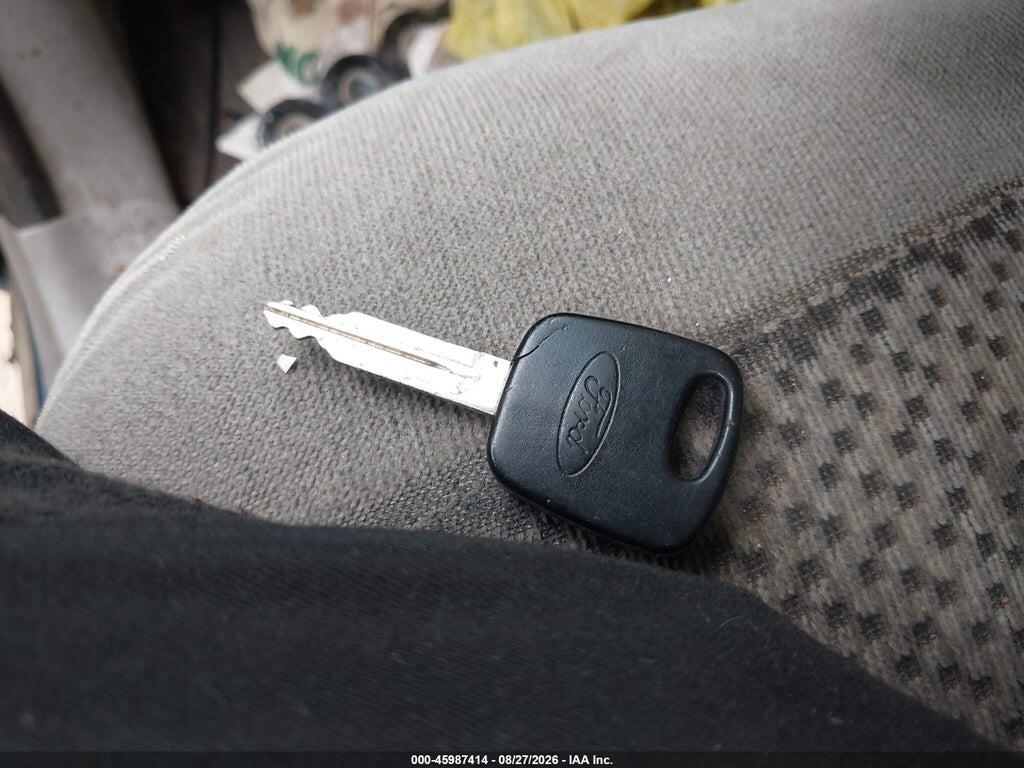 1FTPX18L8YNC36666 2000 FORD F-150 photo no. 11