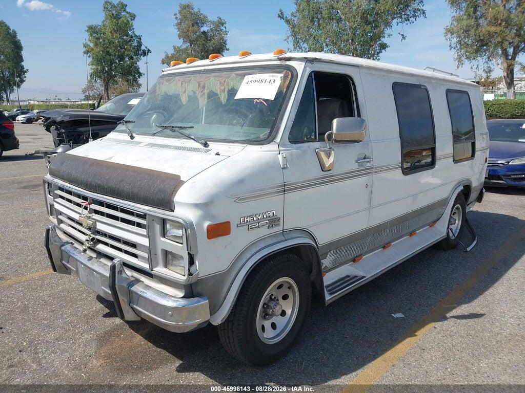 1GBEG25F2G7128370 1986 CHEVROLET G20 photo no. 2