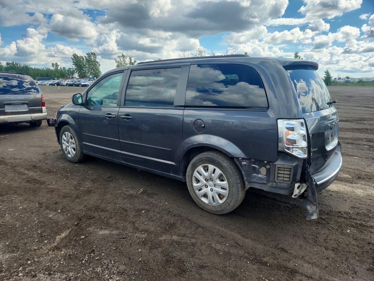 2C4RDGBG6GR393744 2016 DODGE GRAND CARAVAN photo no. 2