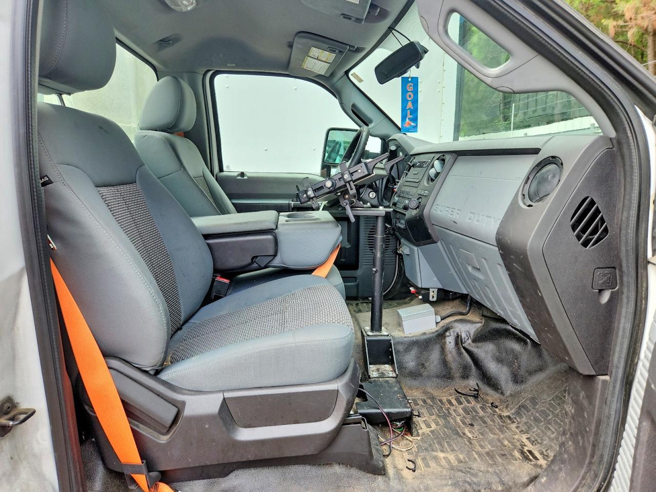 2015 FORD F450 SUPER - BUCKET TRUCK — Фото 10 из 13