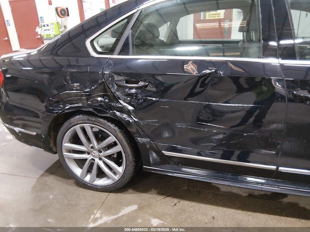 1VWDT7A30HC055100 2017 VOLKSWAGEN PASSAT photo no. 6