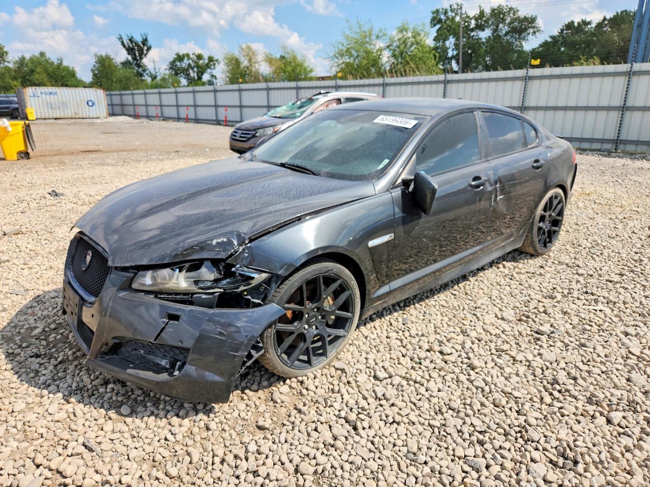2015 JAGUAR XF SAJWJ0FF6F8U76512