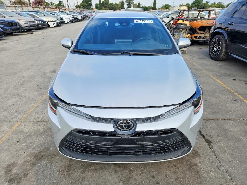 2019 TOYOTA COROLLA HATCHBACK SE — Фото 5 из 13