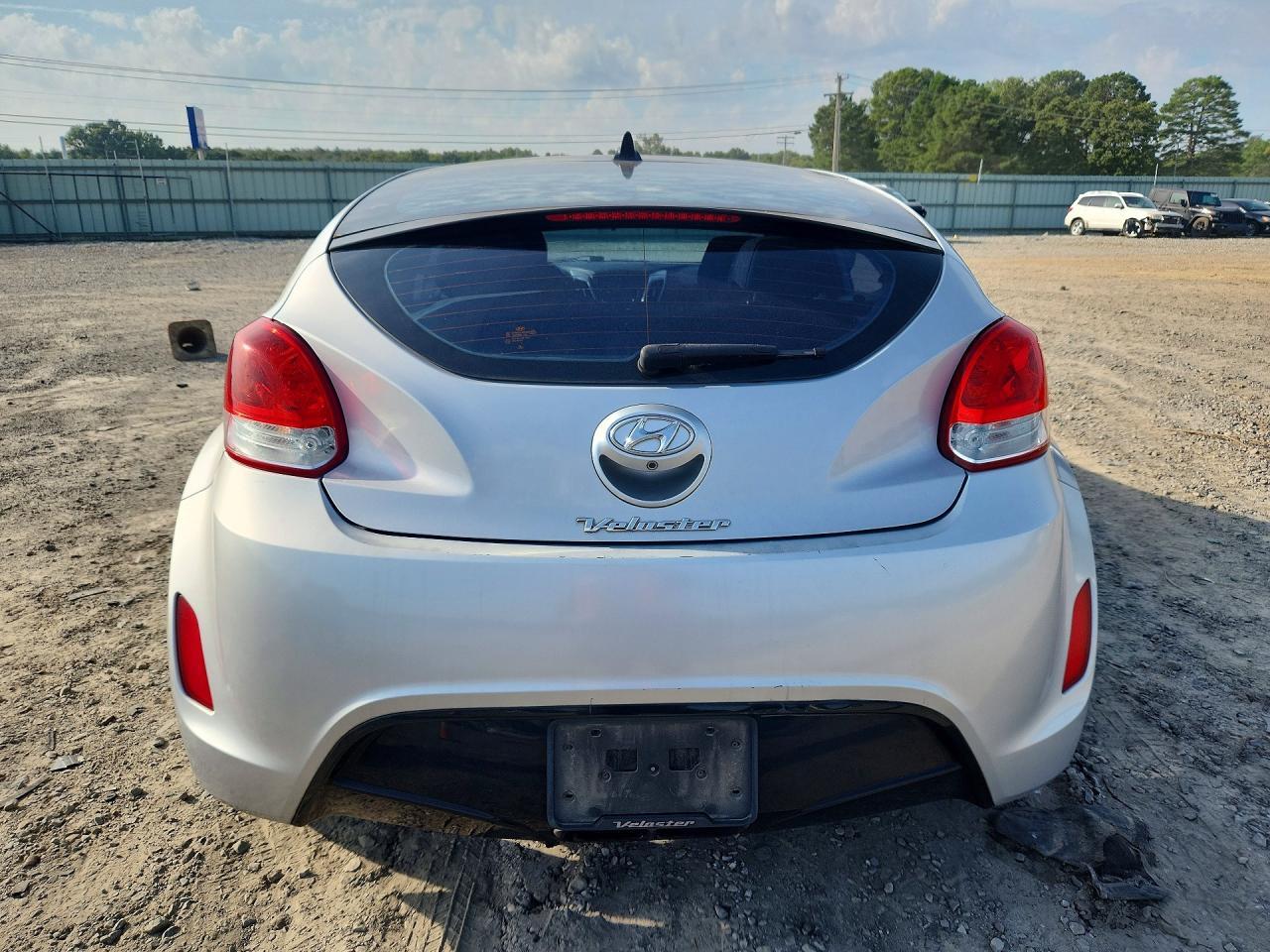 KMHTC6AD8HU316691 2017 HYUNDAI VELOSTER photo no. 6