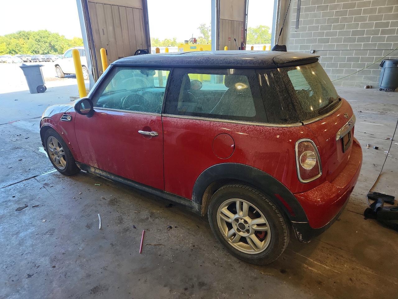 2013 MINI COOPER BASE — Фото 2 из 12