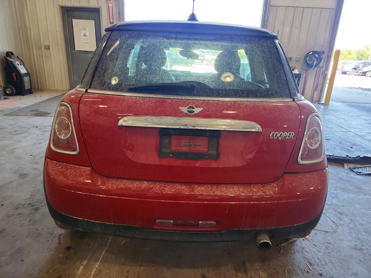 2013 MINI COOPER BASE — Фото 6 из 12