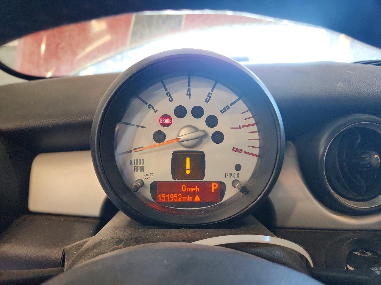 2013 MINI COOPER BASE — Фото 9 из 12