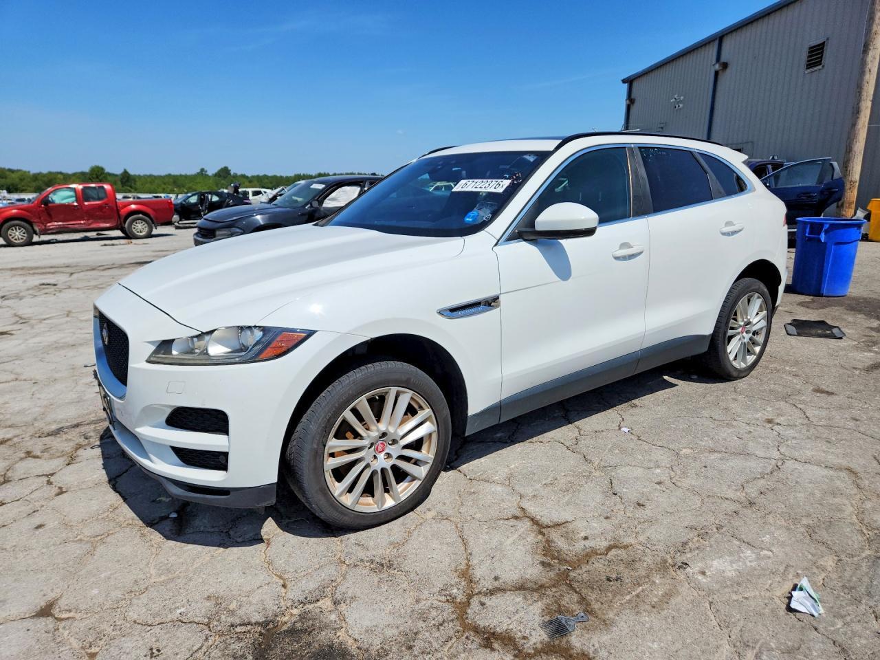 2017 JAGUAR F-PACE SADCK2BV8HA088866