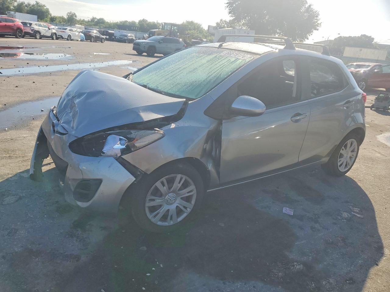 2014 MAZDA MAZDA2 JM1DE1KYXE0189260