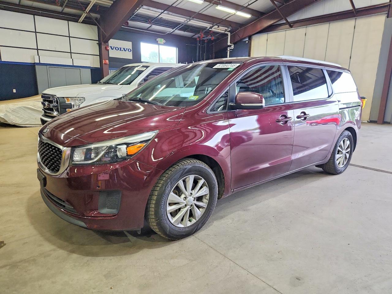 2017 KIA SEDONA KNDMB5C19H6333335
