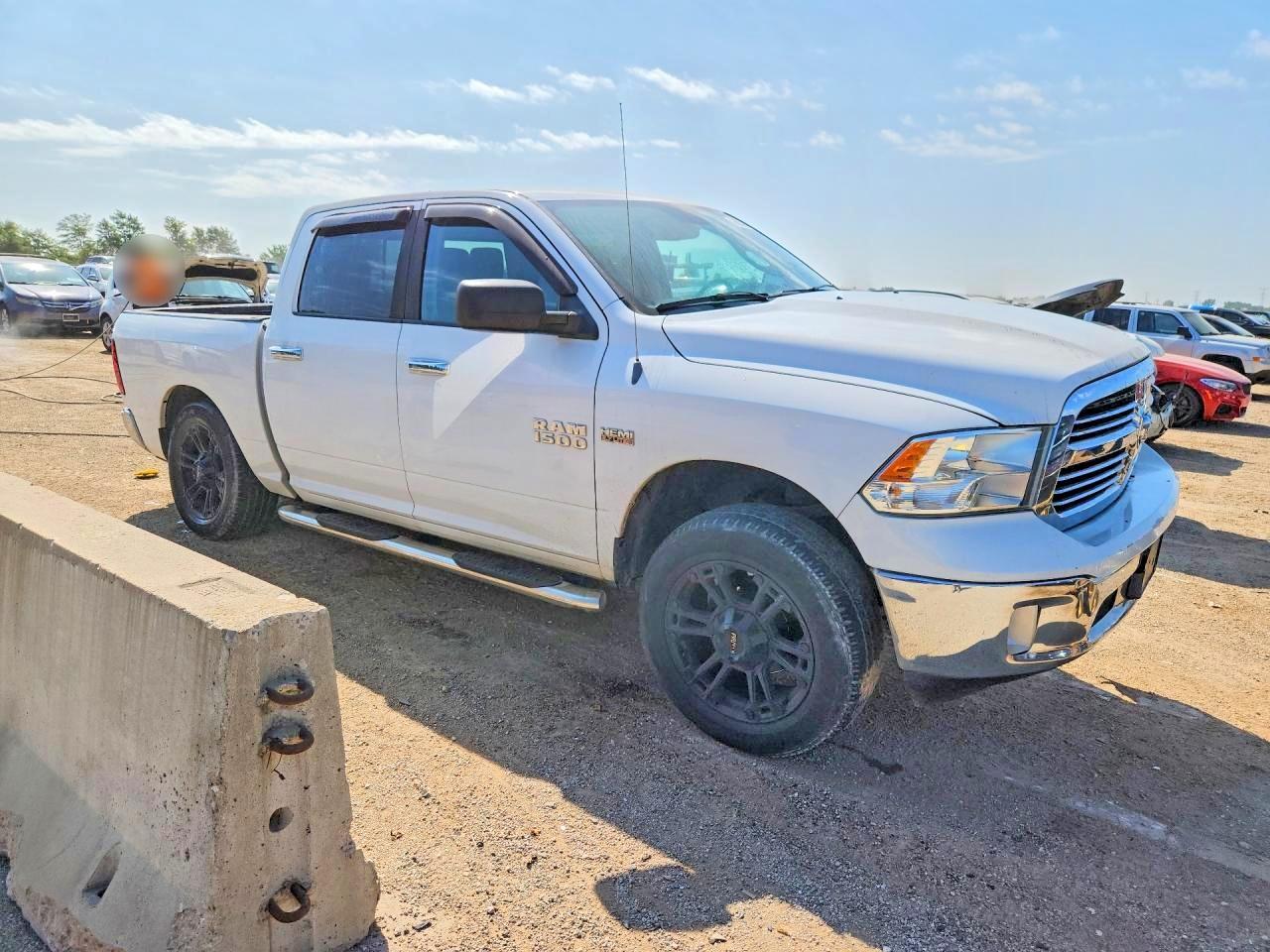 2013 RAM 1500 SLT — Фото 4 из 13