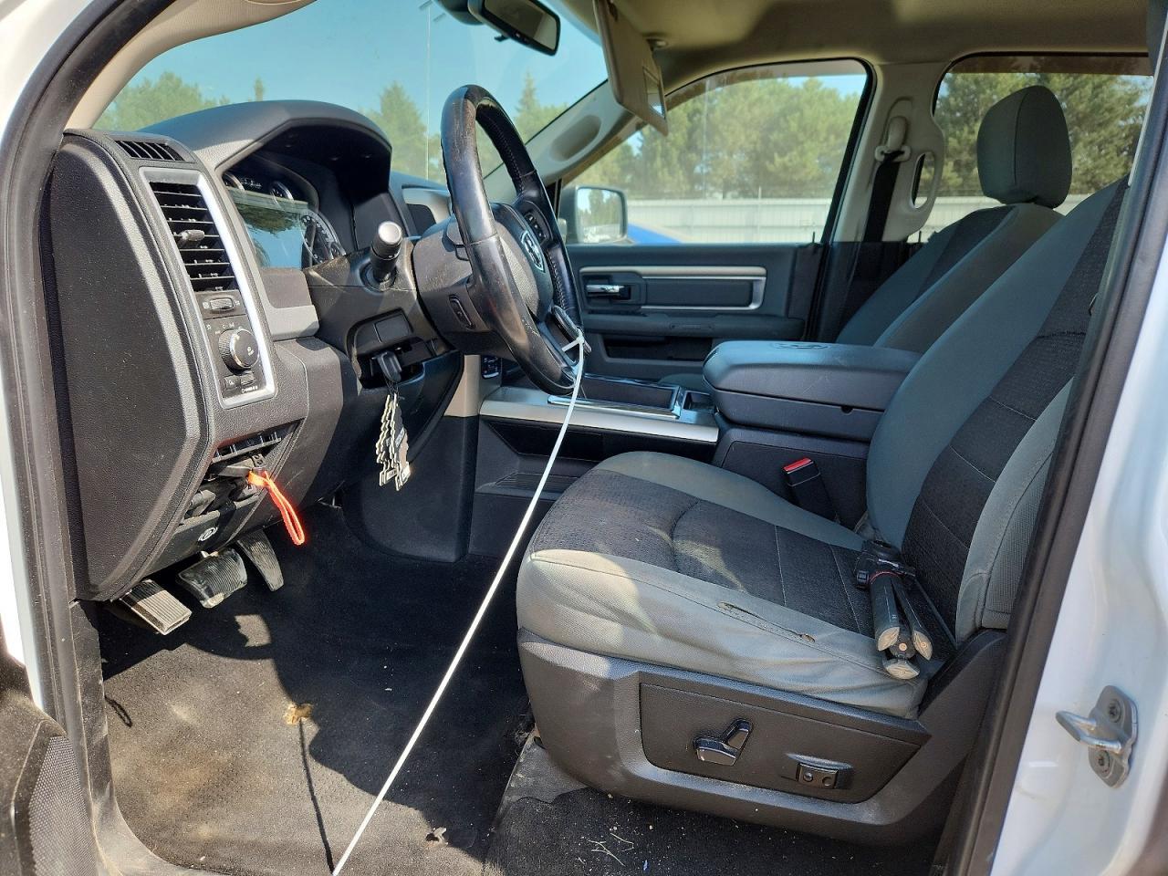 2013 RAM 1500 SLT — Фото 7 из 13
