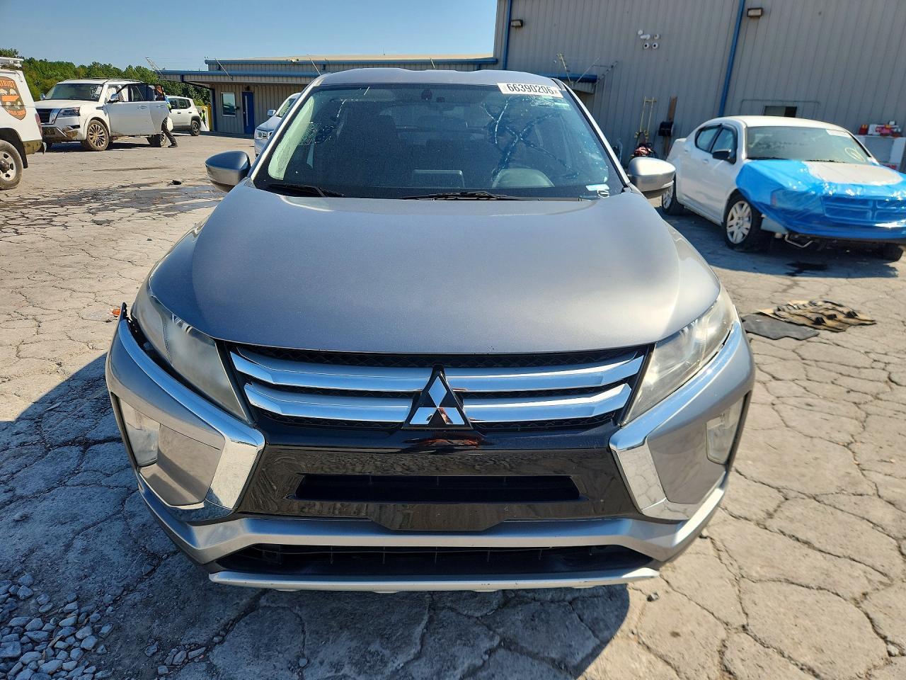2018 MITSUBISHI ECLIPSE CROSS SE — Фото 5 из 13