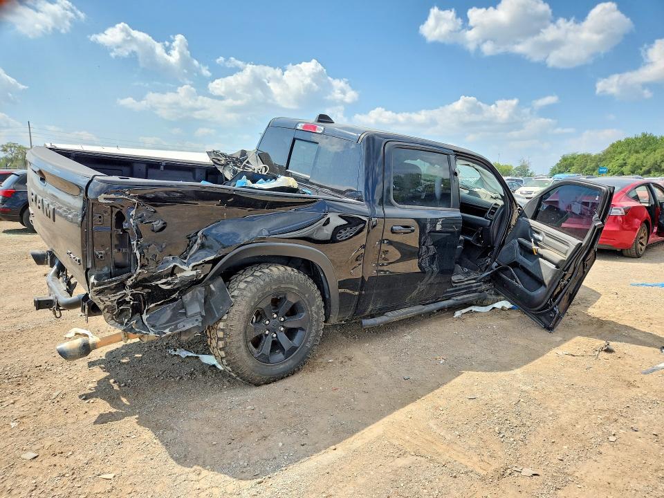 2021 RAM 1500 REBEL — Фото 3 из 12