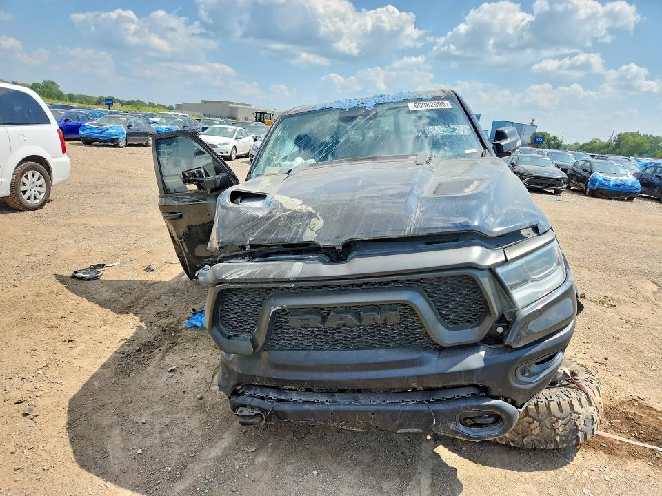 2021 RAM 1500 REBEL — Фото 5 из 12