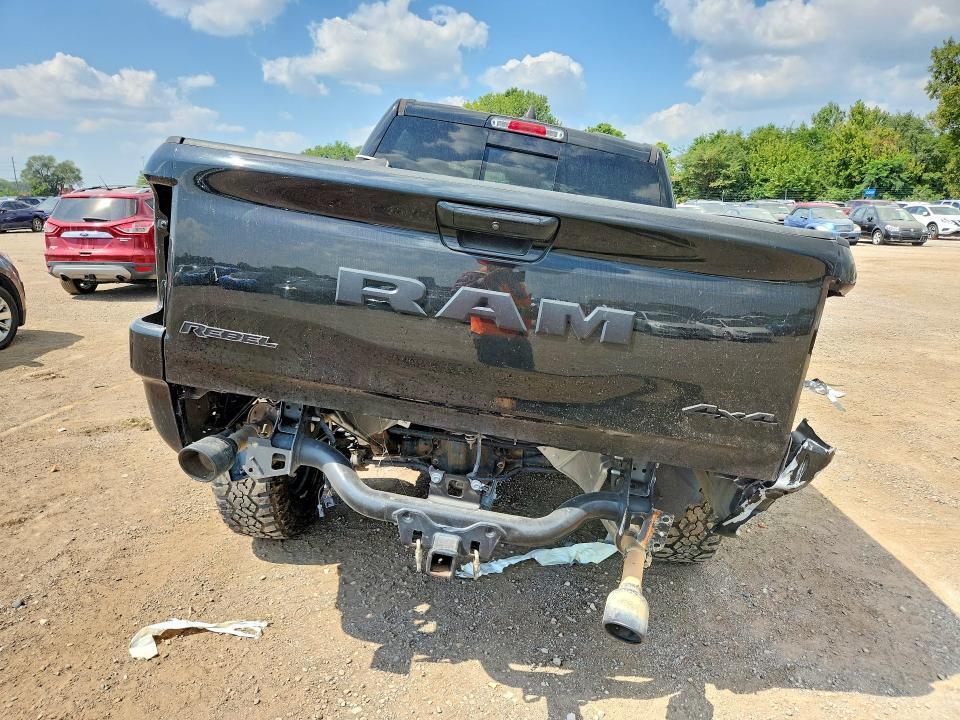 2021 RAM 1500 REBEL — Фото 6 из 12