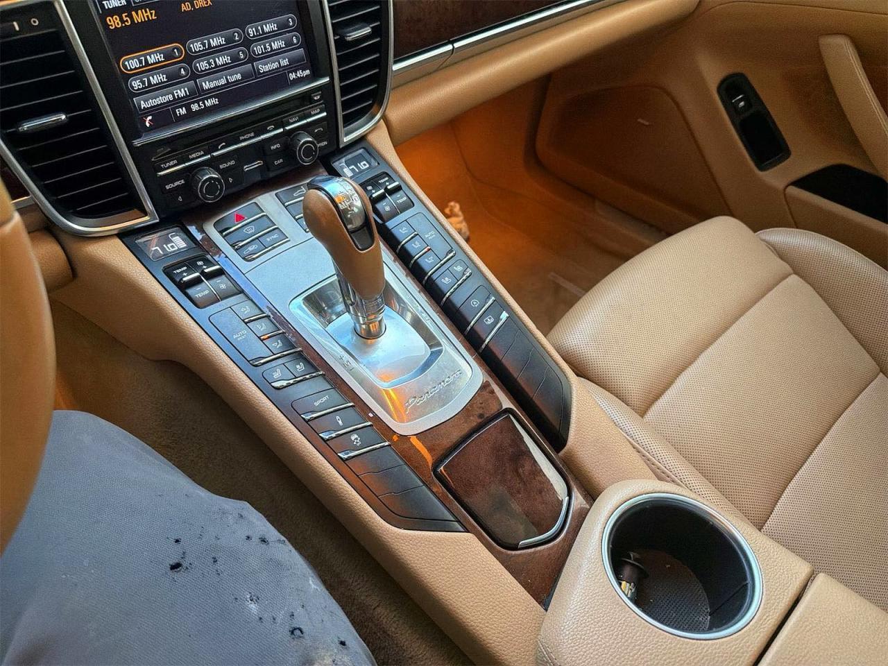WP0AA2A72FL000498 2015 PORSCHE PANAMERA photo no. 12