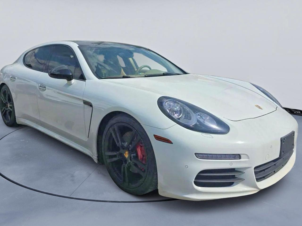 WP0AA2A72FL000498 2015 PORSCHE PANAMERA photo no. 2