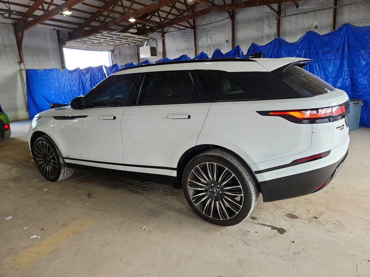 2019 LAND ROVER RANGE ROVER VELAR R-DYNAMIC SE — Фото 2 из 13