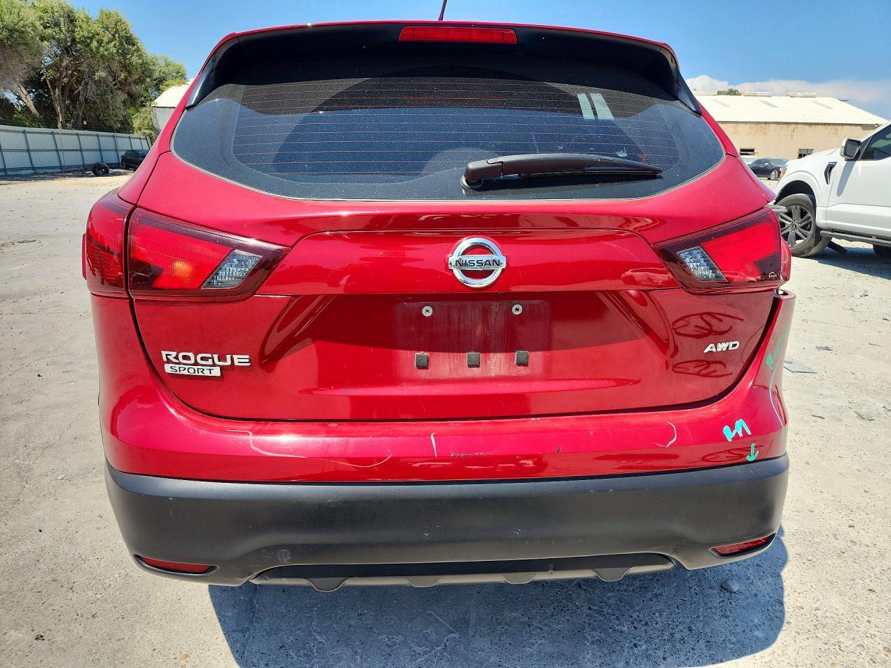2018 NISSAN ROGUE SPORT S — Фото 6 из 14