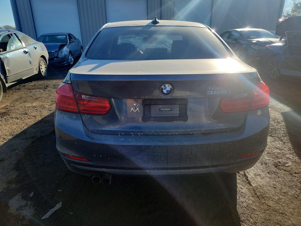WBA3A5C54CF348770 2012 BMW 328 photo no. 6