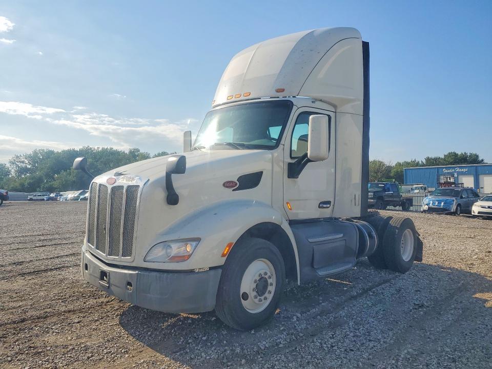 2018 PETERBILT 579 1XPBA48XXJD446471