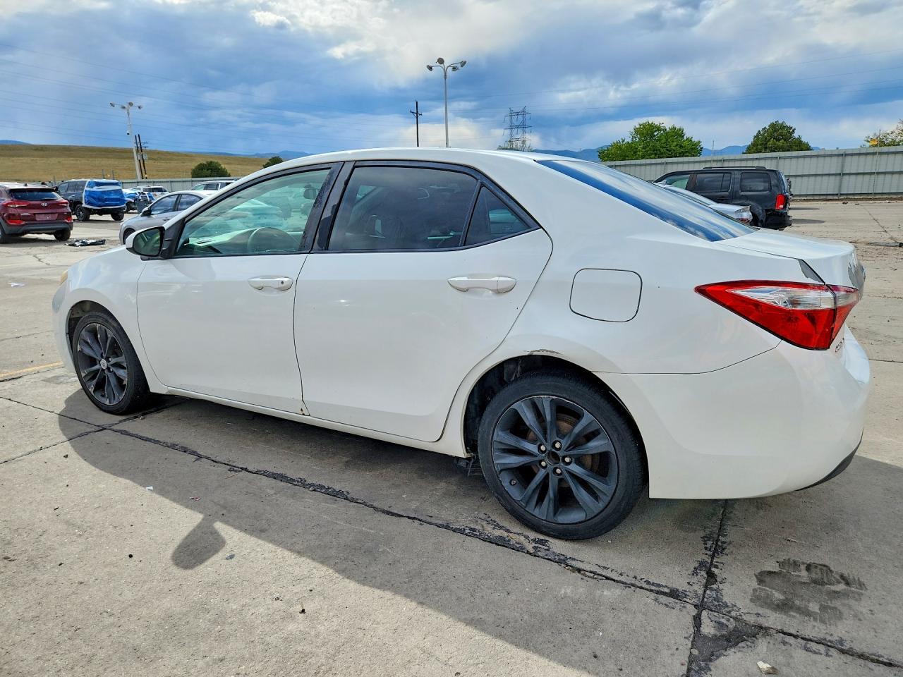 2014 TOYOTA COROLLA LE PLUS — Фото 2 из 12